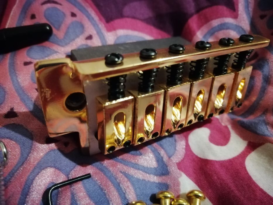 Бридж + Тремоло за електрическа китара