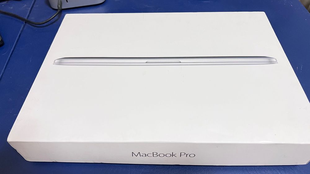 MacBook Pro Retina (свой)
