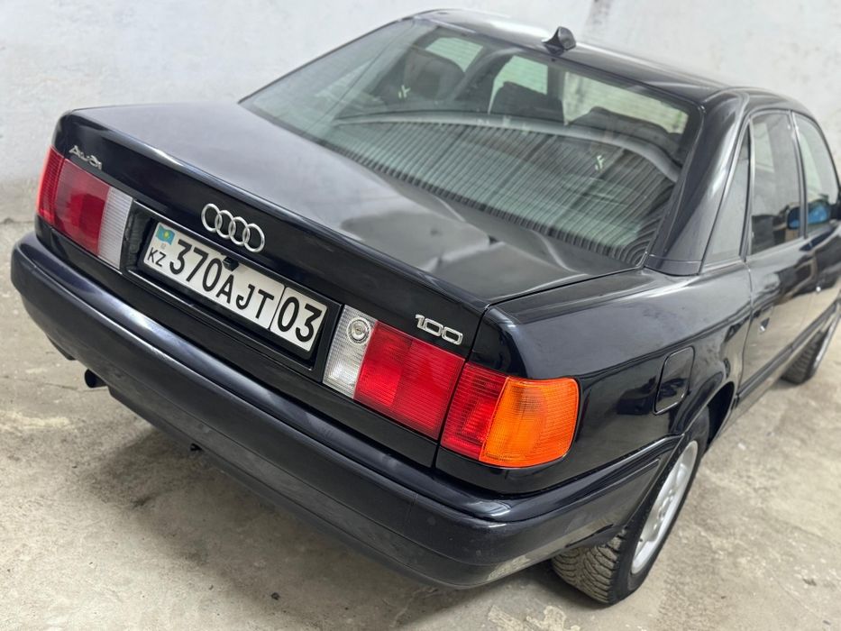 Audi 100 C4 1992 г.