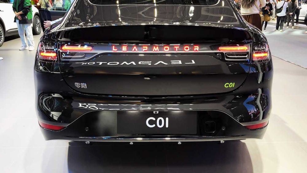 Leapmotor C01 Comfort Hybrid 216 naxt va halol nasiyaga