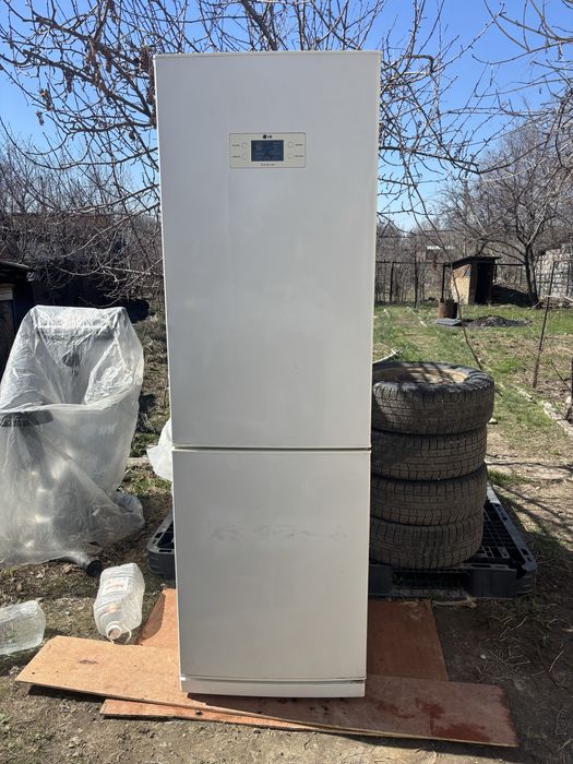 Продам холодильник
