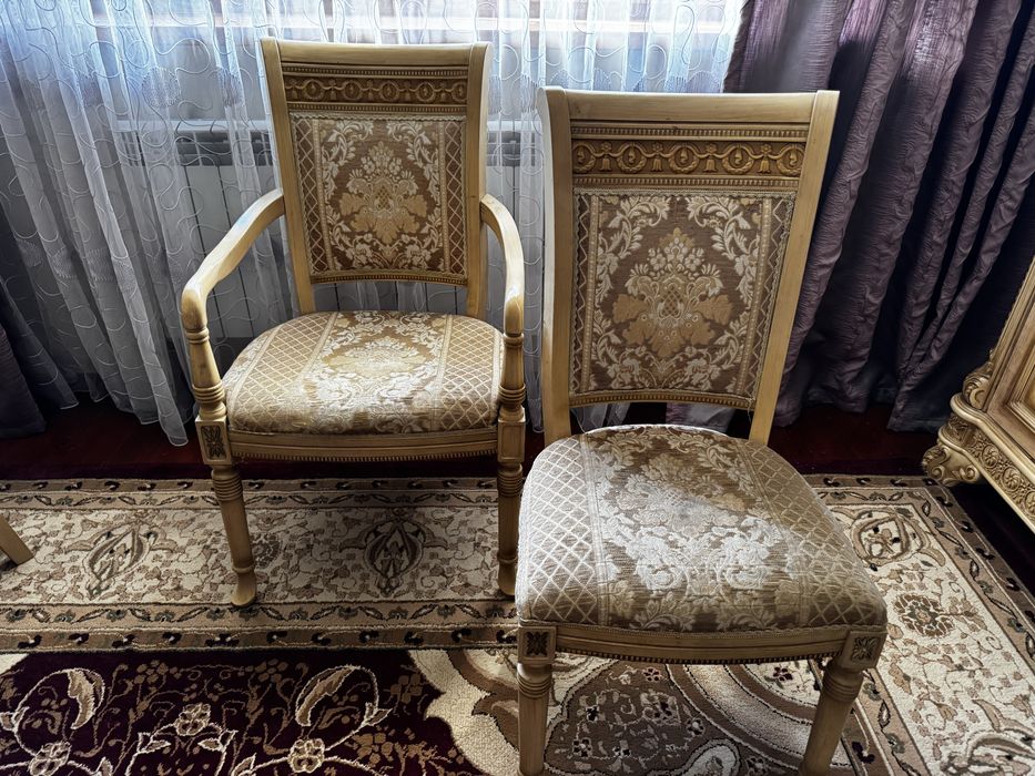 Продам стулья и кресла