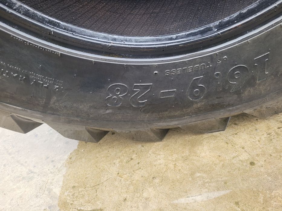 Anvelope Buldo Excavator, BKT 16.9-28 (12ply)