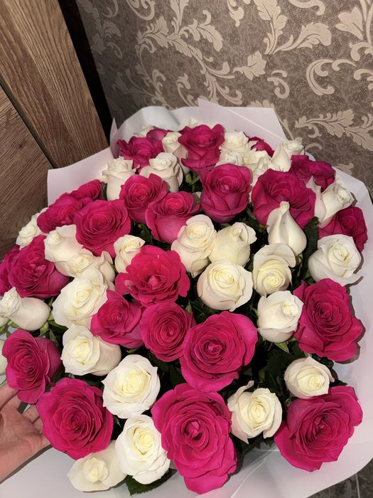 Белые,розовые 65штук