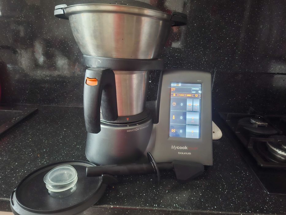 Robot de bucatarie multifunctional