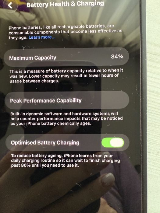 Vând iPhone 14 – Mov – 128 GB