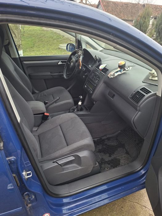 Vând Ww Touran 2005