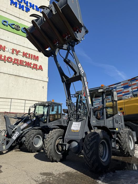 Погрузчик SQMG 930