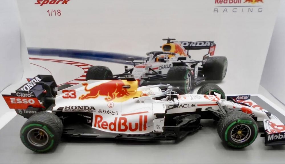Macheta formula 1 f1 1/18 Red Bull noua marca spark Verstappen 2021 Turcia