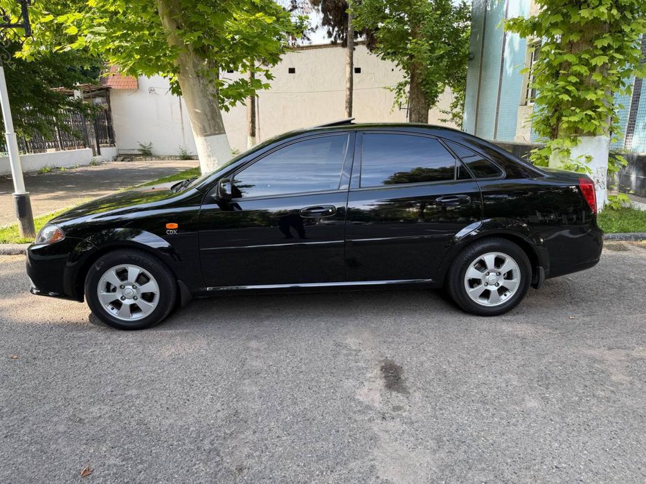 Срочно продаётся личный автомобиль жентра
