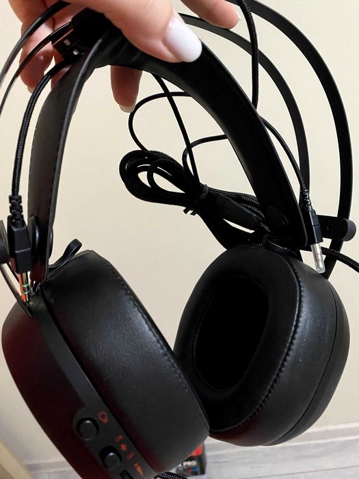 Casti gaming noi Thermaltake Tt eSPORTS Shock Pro 7.1, RGB, negre