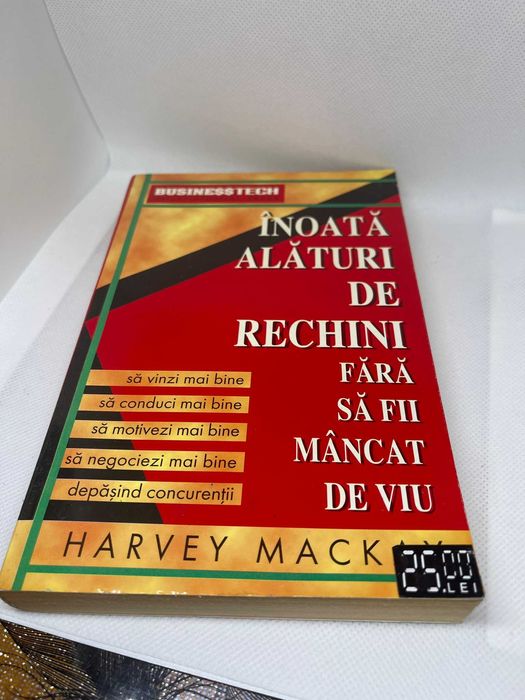 Înoată alături de rechini