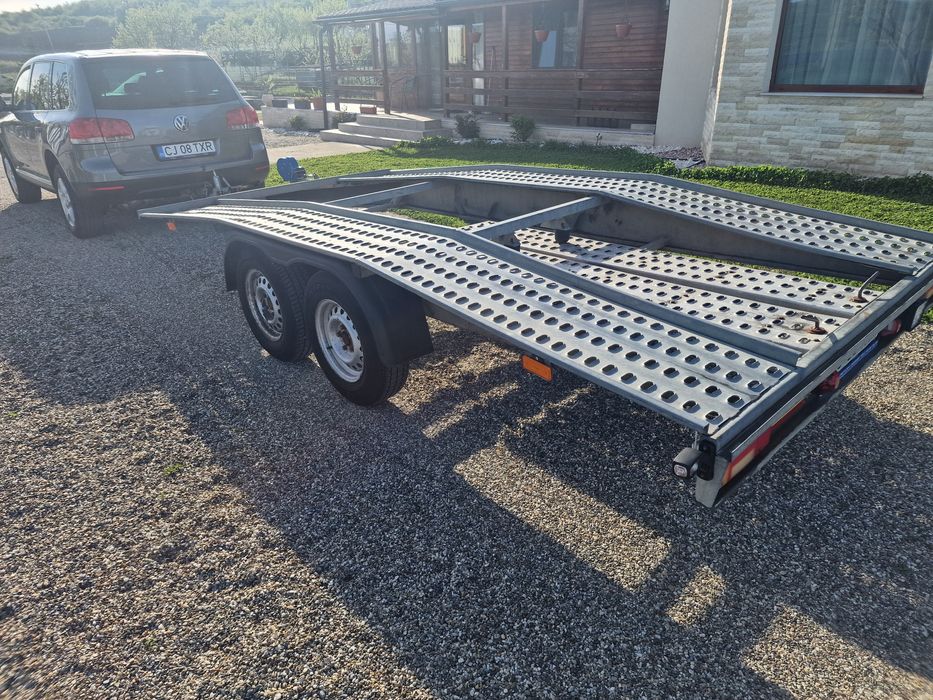 Vănd platforma auto