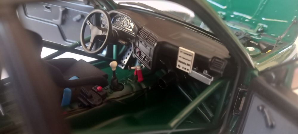 AutoArt 1:18  BMW M3 Diebels Alt #31 Danner