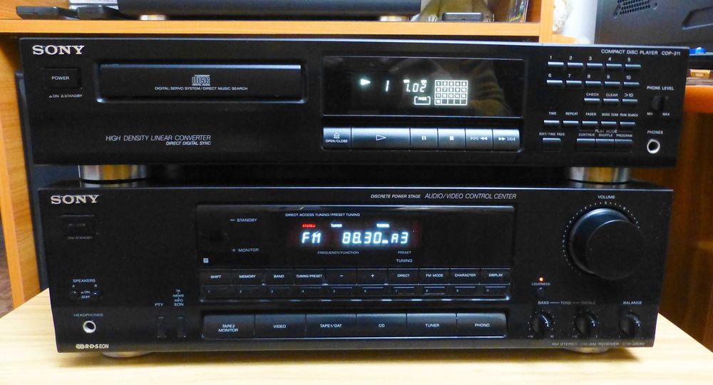 Amplituner si CD player Sony