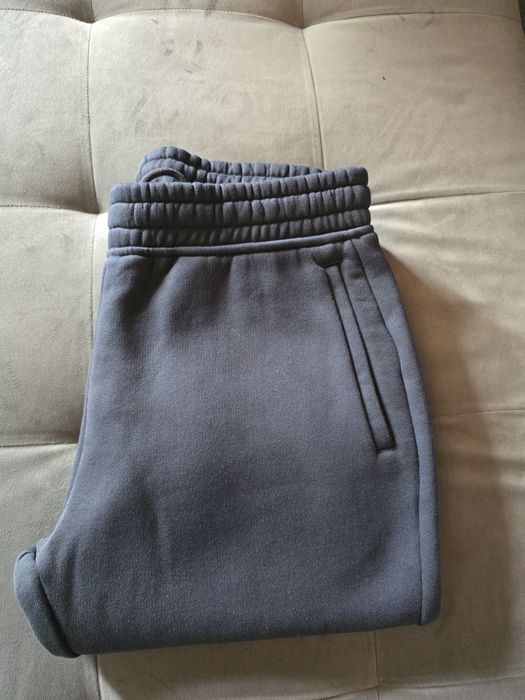 Екипи, анцуци ,суичъри Arne