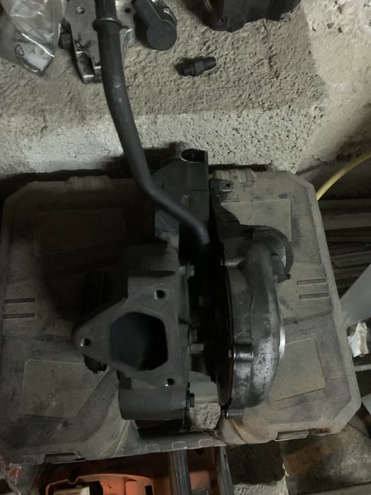 Turbina Mercedes w211 2.7