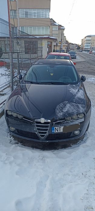 Vând Alfa Romeo 159