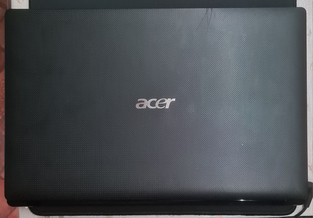 Laptop i5 Acer Aspire baterie nouă  SSD 128Gb/8Gb placă video 1Gb