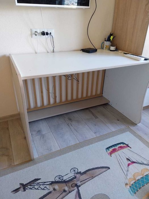 Детски легла с нощни шкафчета и бюра