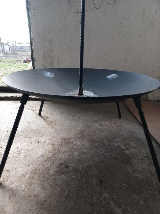 Grătar disc taler de tractor agricol UTB diametru 61 cm mă puteți contacta telefonic nu răspund la mesaje vă mulțumesc