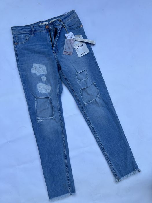 Lot 50 blugi dama noi cu eticheta