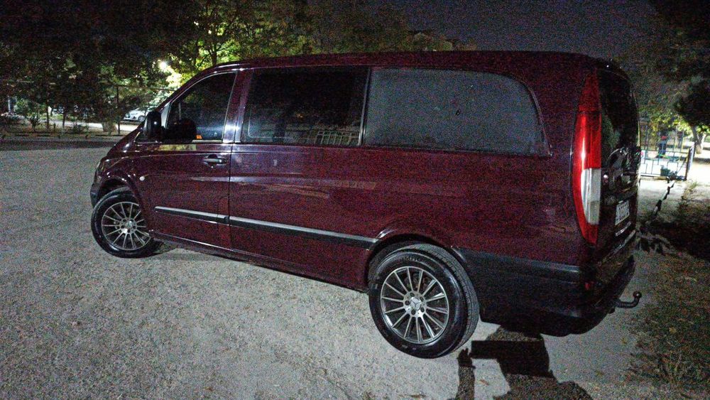 Srochna sotiladi mersedes benz vito long