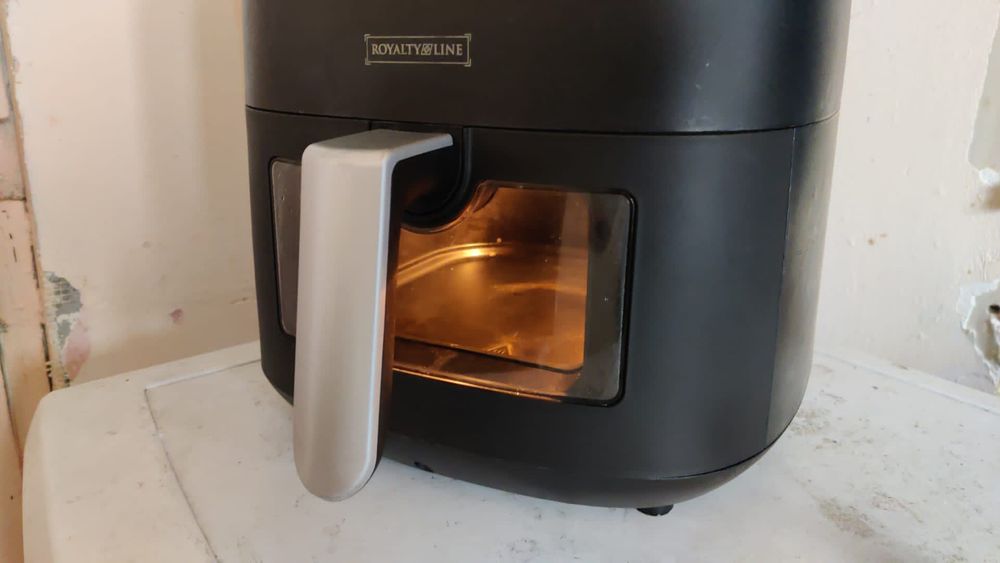 Vand frieteuza electrica ce nu necesita ulei