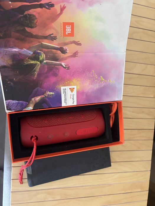 JBL flip 4 преносима колонка