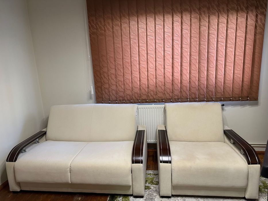 Set canapea și fotoliu extensibile ambele
