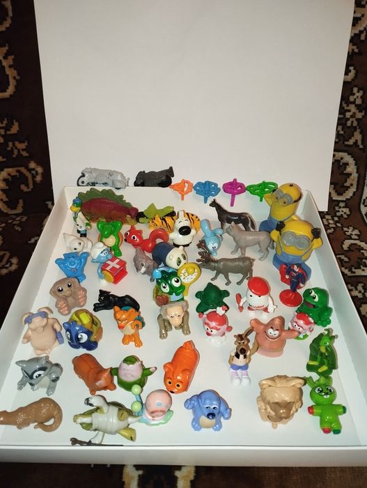 Игрушки Киндер сюрприз