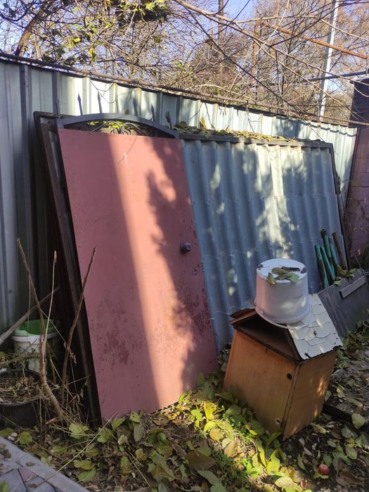 Ворота с калиткой с забормами