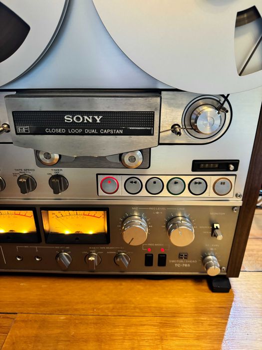 Magnetofon Sony TC 765