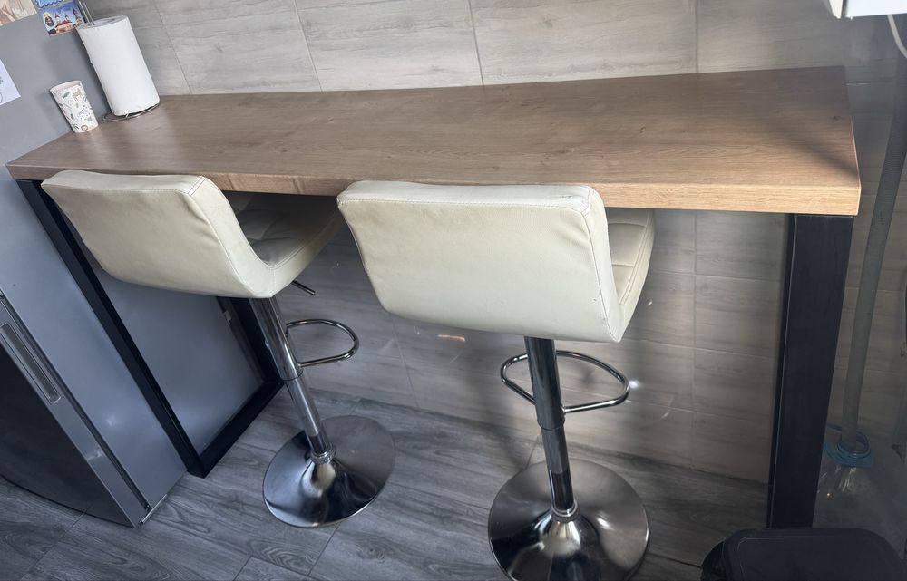 Vand masa de bar
