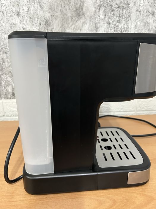 Кафе машина за еспресо 15 bar, 850W – капучино и лате