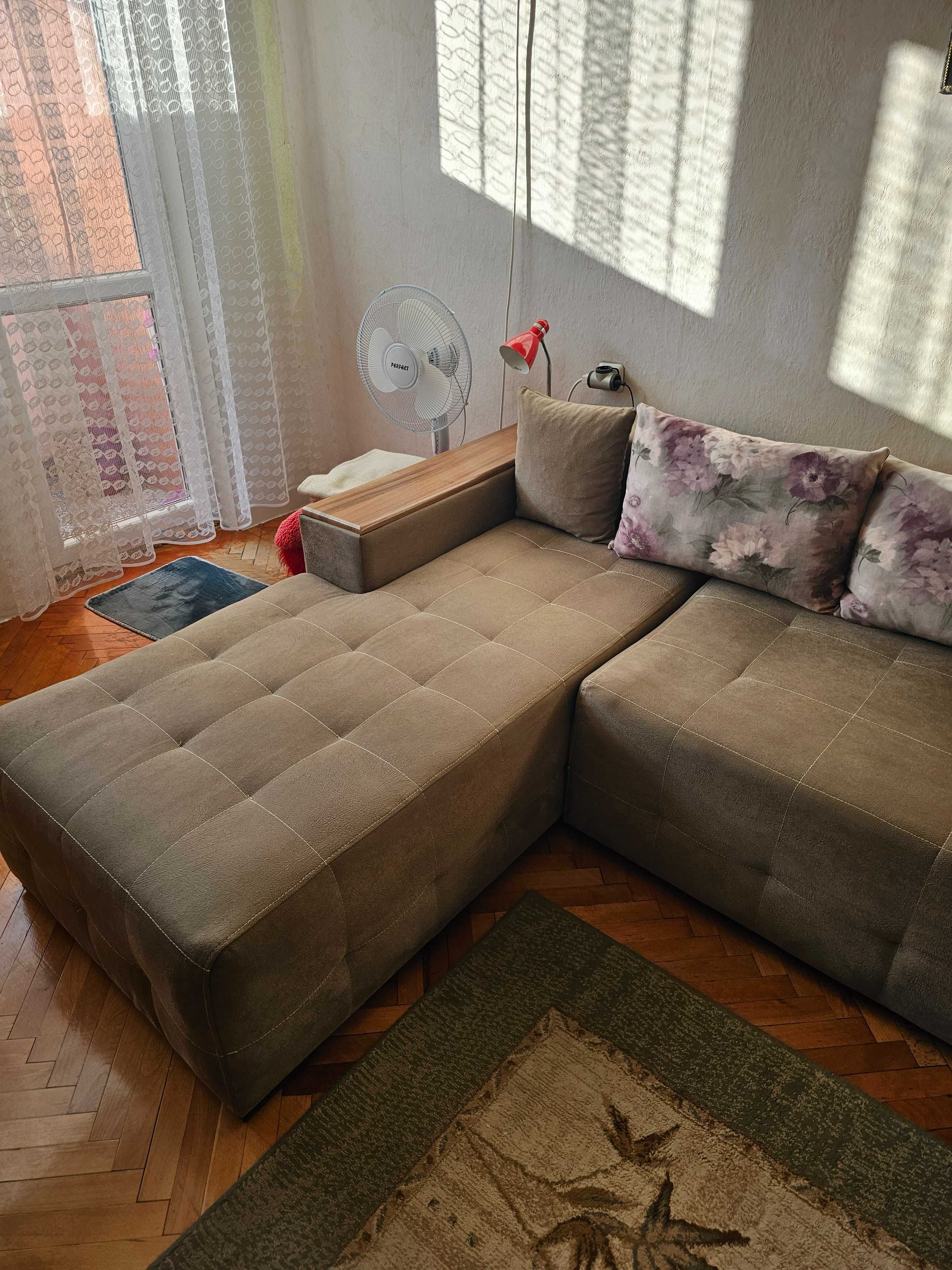 Продавам диван-холов ъгъл гр. Хасково Център • OLX.bg