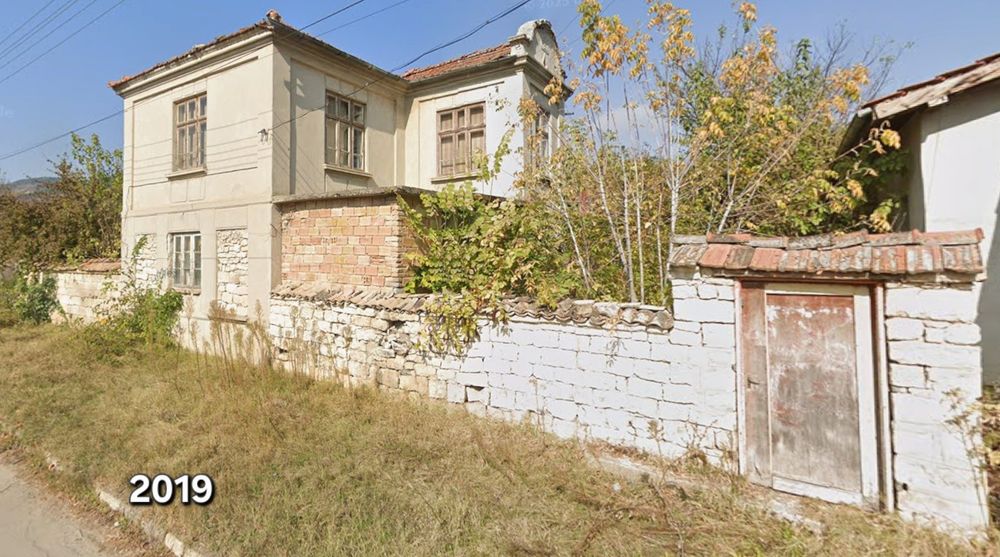 Продавам къща в село Врнчан