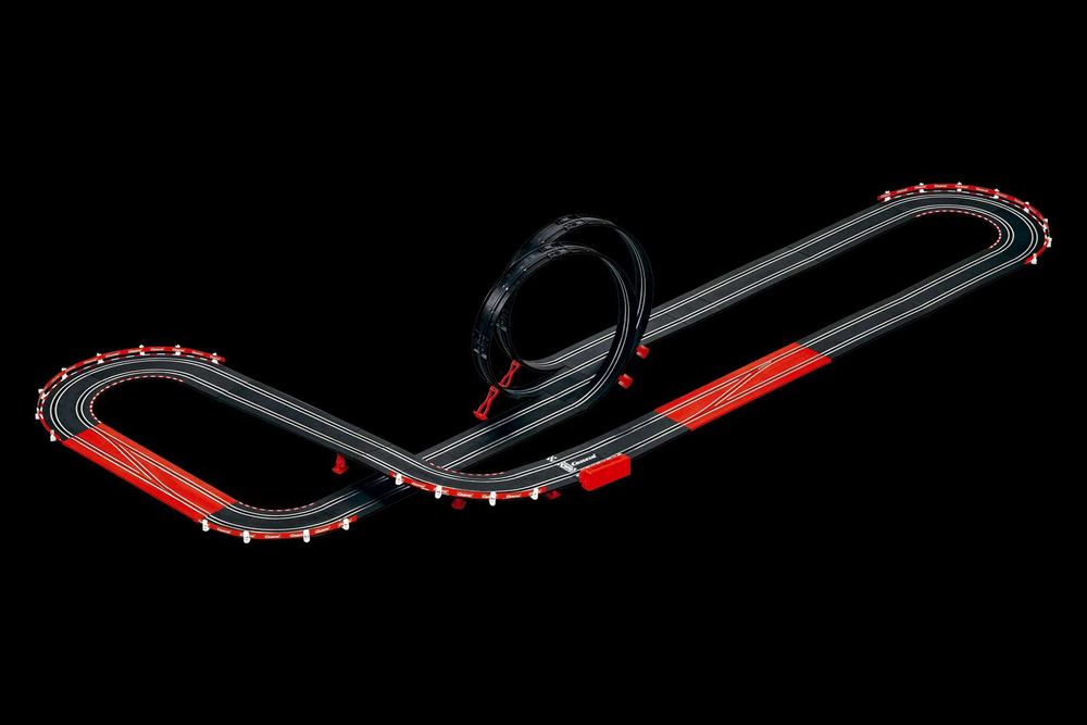 Carrera Digital 143 Високоскоростна Писта за Бягство с две коли