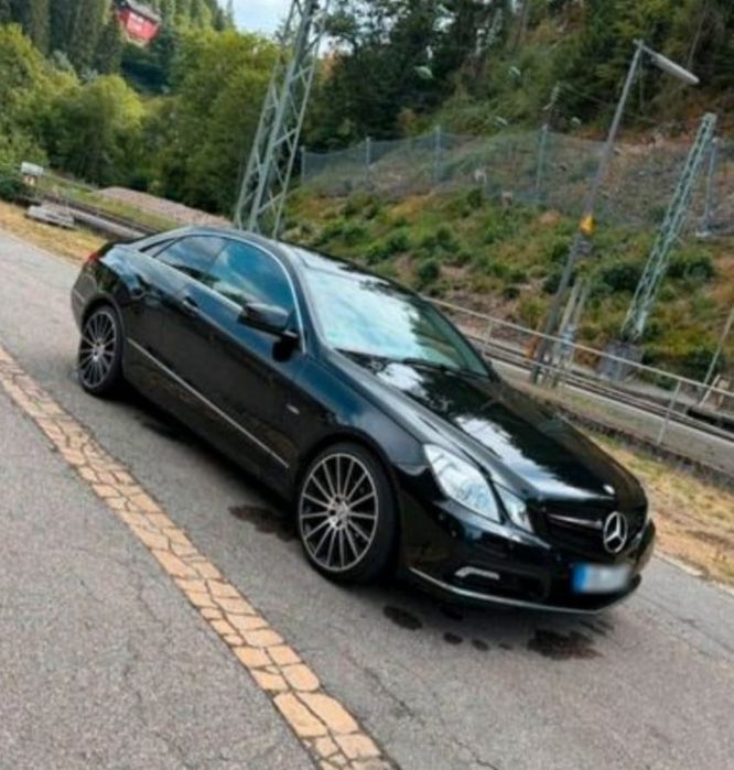 Vand Mercedes-Benz  E180 Coupe