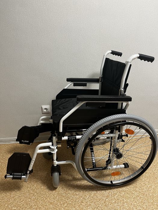 Инвалидная коляска