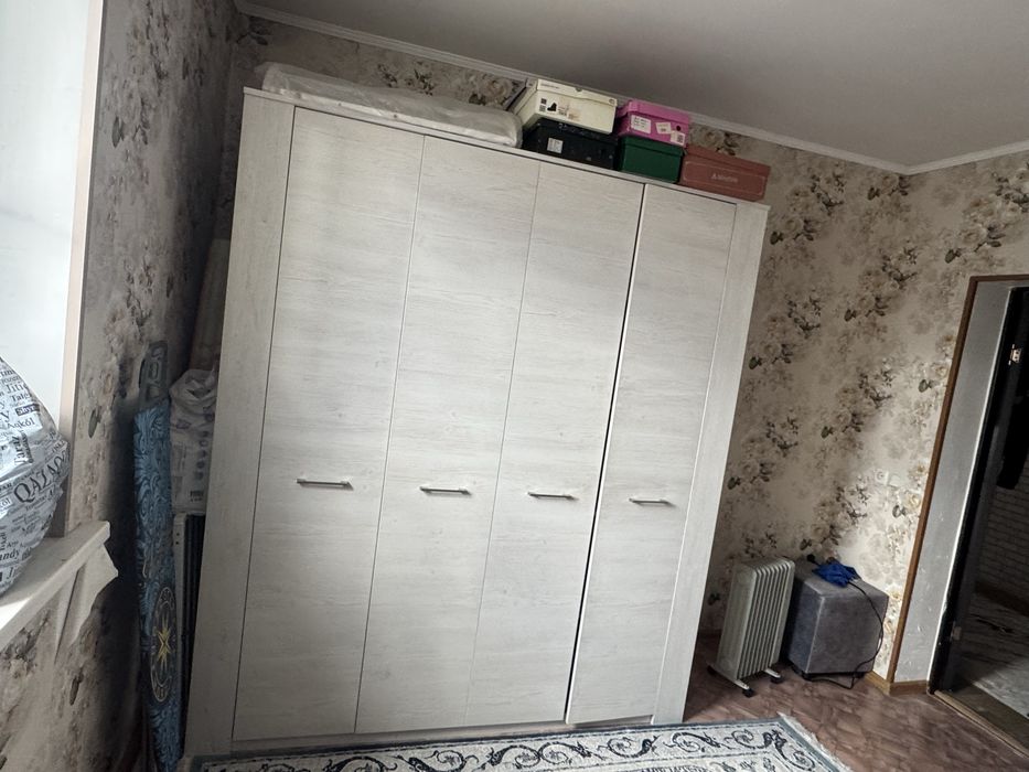 продам спальный гарнитур