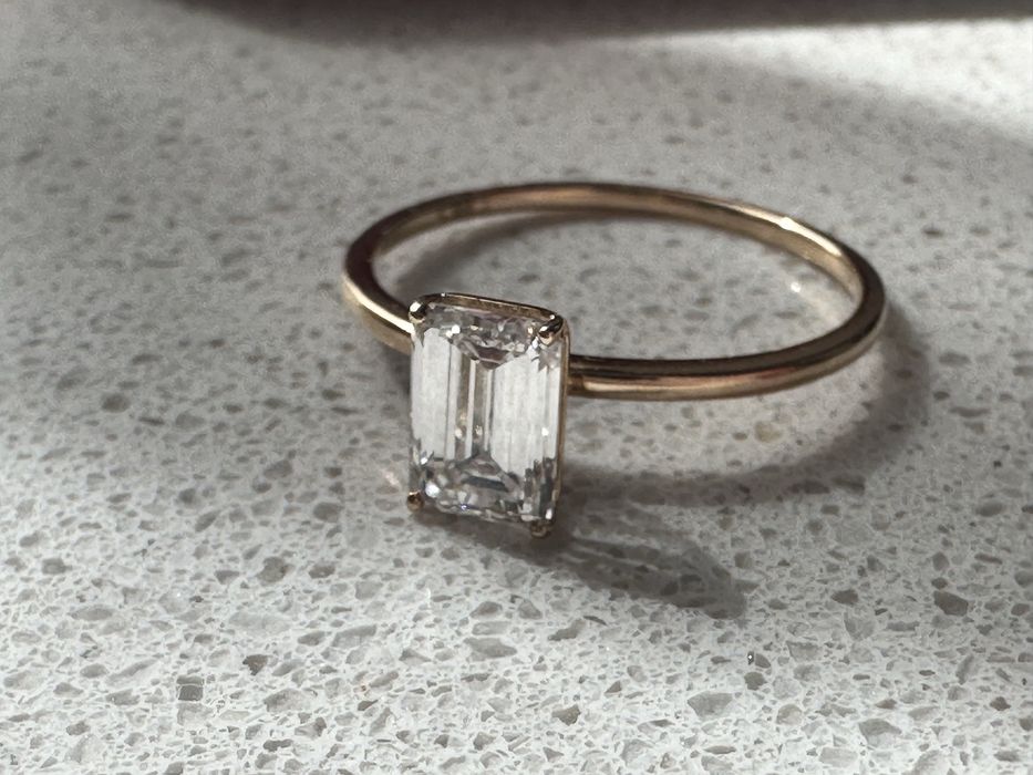 Inel de logodna cu diamant - aur 14 k si certificat IGI