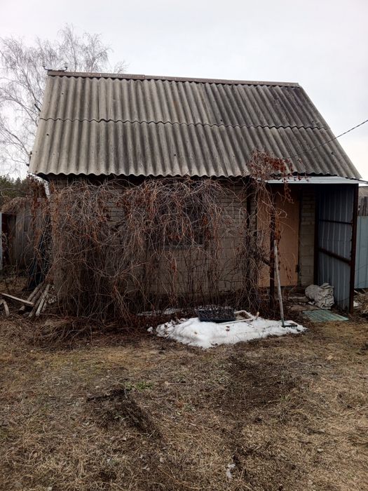 Продам дачу.В обществе "Железобитонщик"