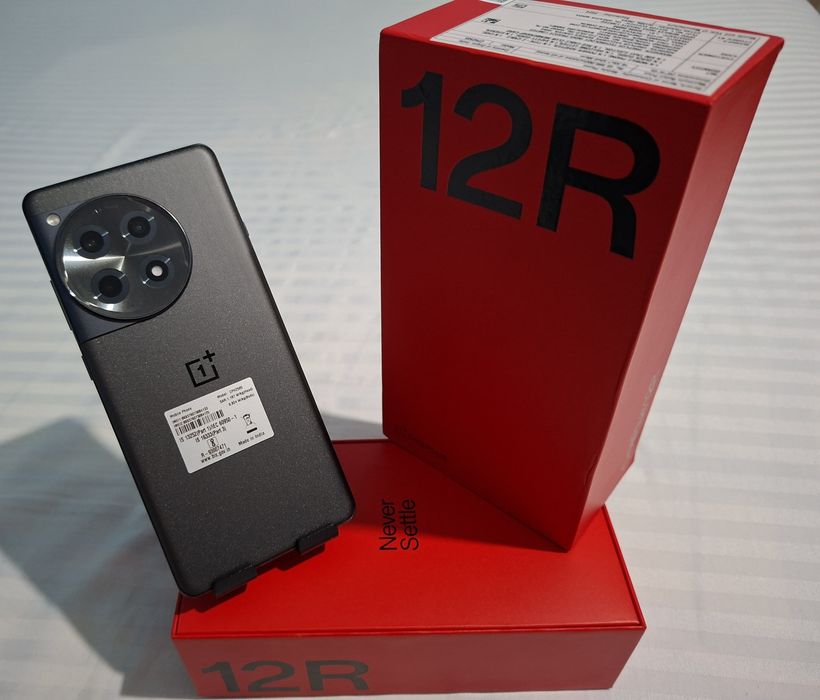 Мощный OnePlus 12R, 16/256