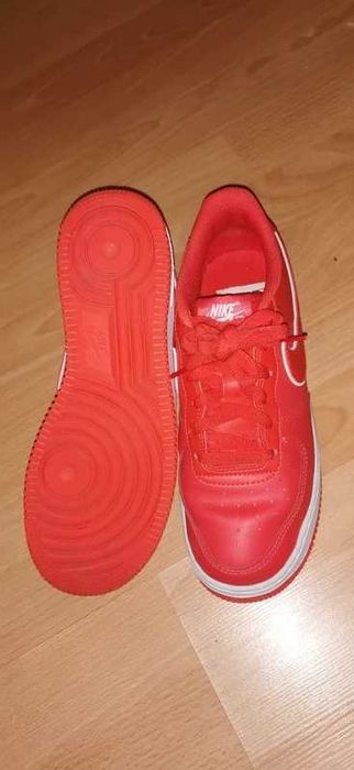 Nike Air Force Low LV8 Picante Red