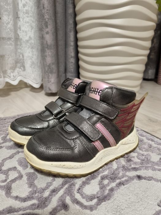 Ботинки на девочку