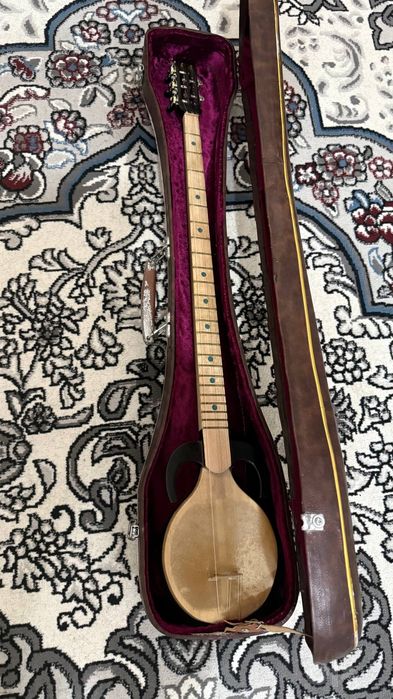 Qashqar rubobi holati yangidek