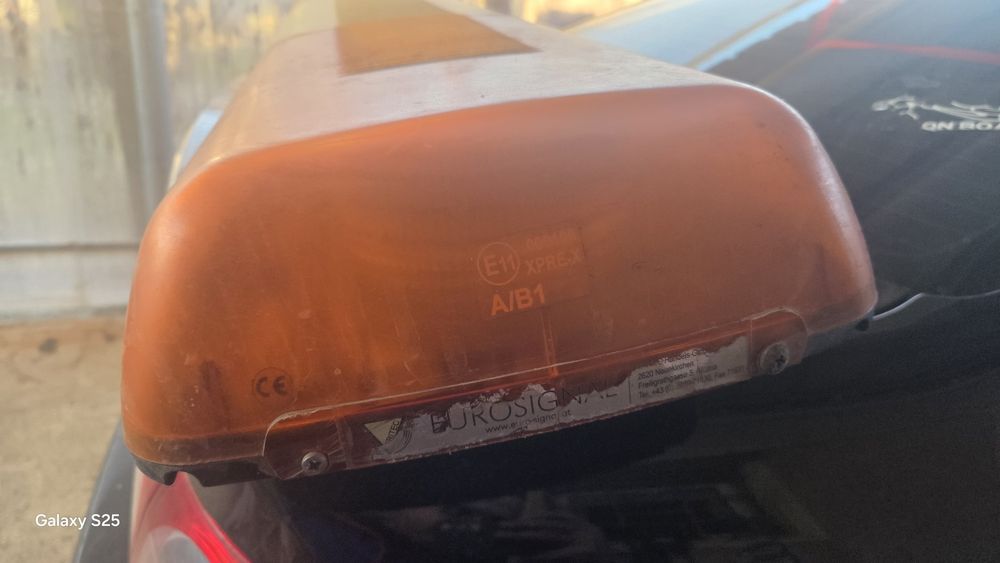 Аварийна лампа маяк 12/24v