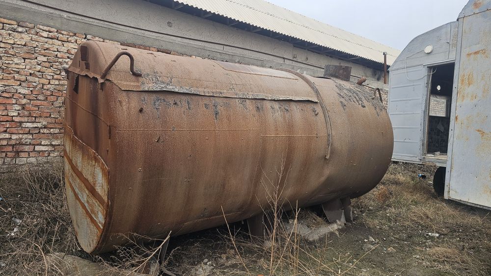 Ёмкост,  цистерна