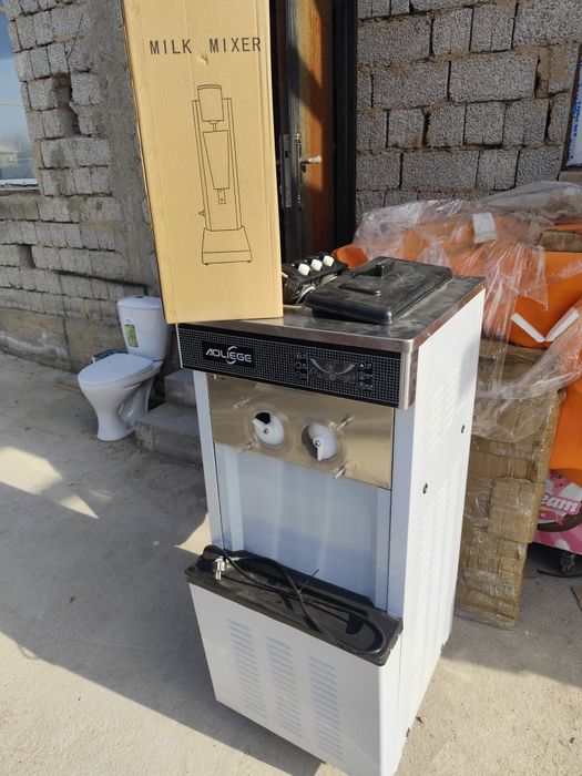 Новый мороженое аппарат